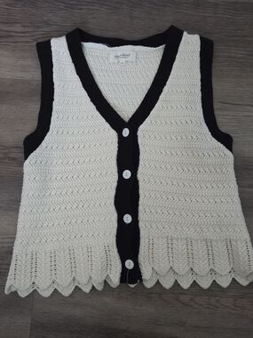 White Knit Button-Front Sleeveless Sweater Vest Black Trim Scallop Hem Sz S